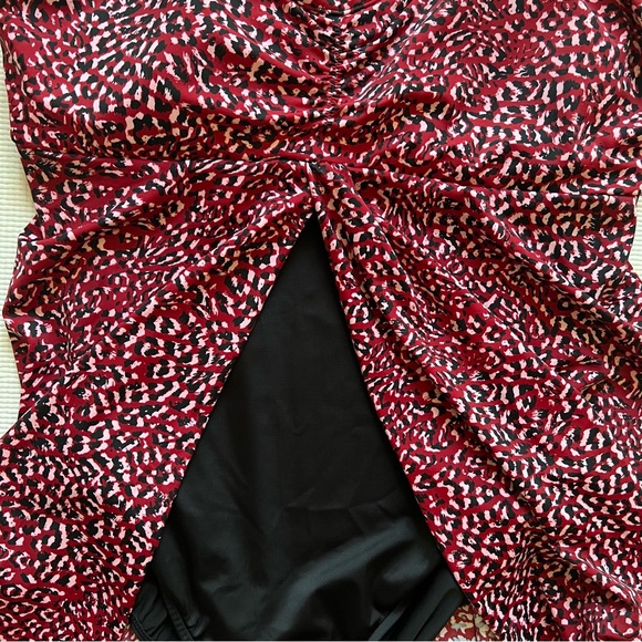 SWIM SOLUTIONS Women's Red Stretch Tummy Control Flyaway Sweetheart Swimdress 22 - Picture 14 of 16